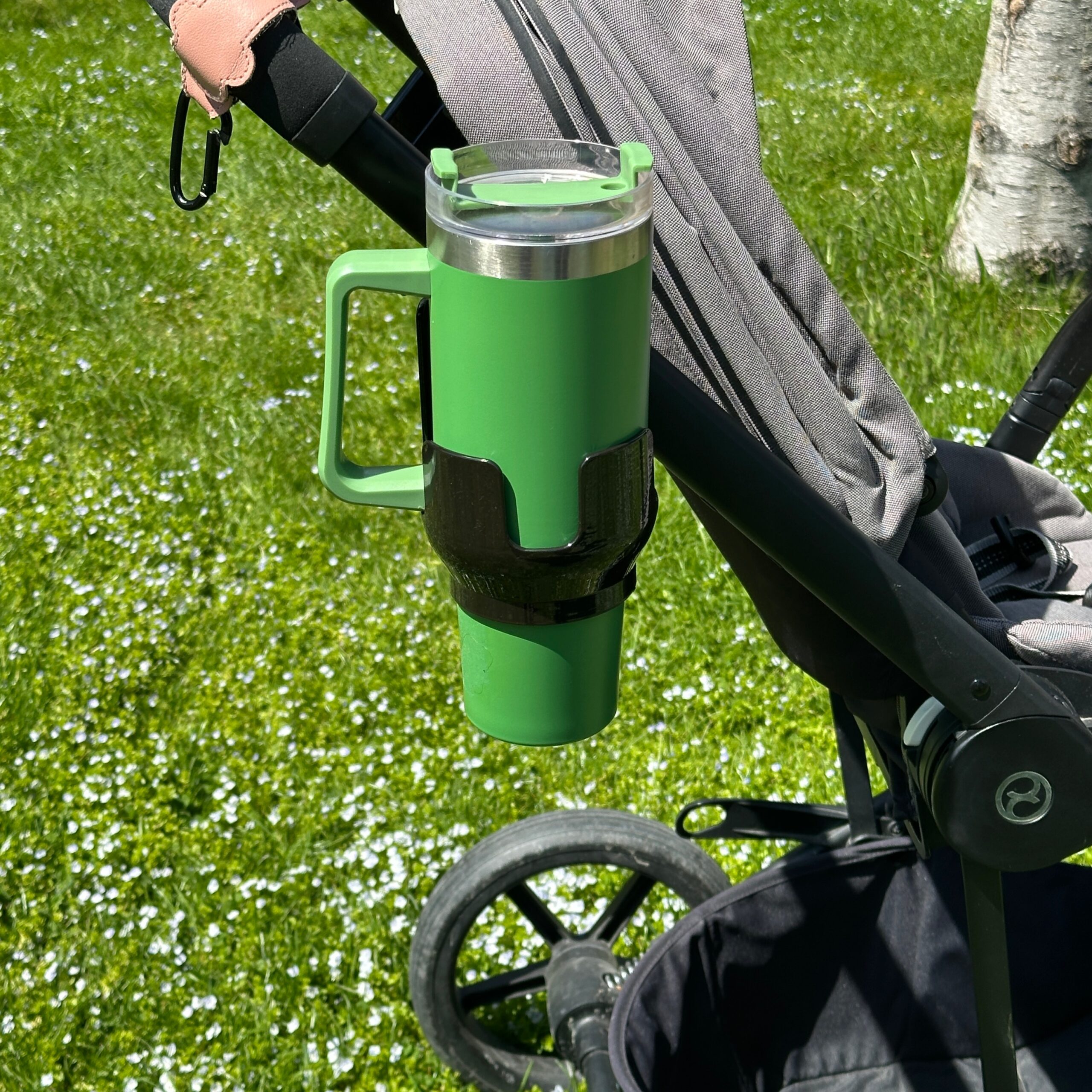 Uchwyt na kubek termiczny Stanley do wózka CYBEX samopoziomujący - obrazek 3