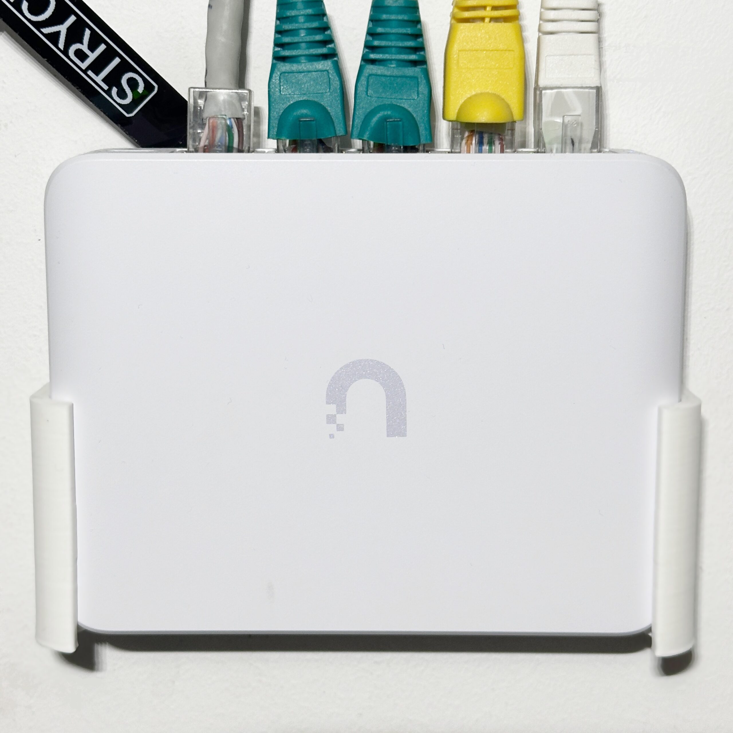 Uchwyt ścienny do switch Ubiquiti UniFi 5 portów USW-Flex 2.5G - obrazek 2